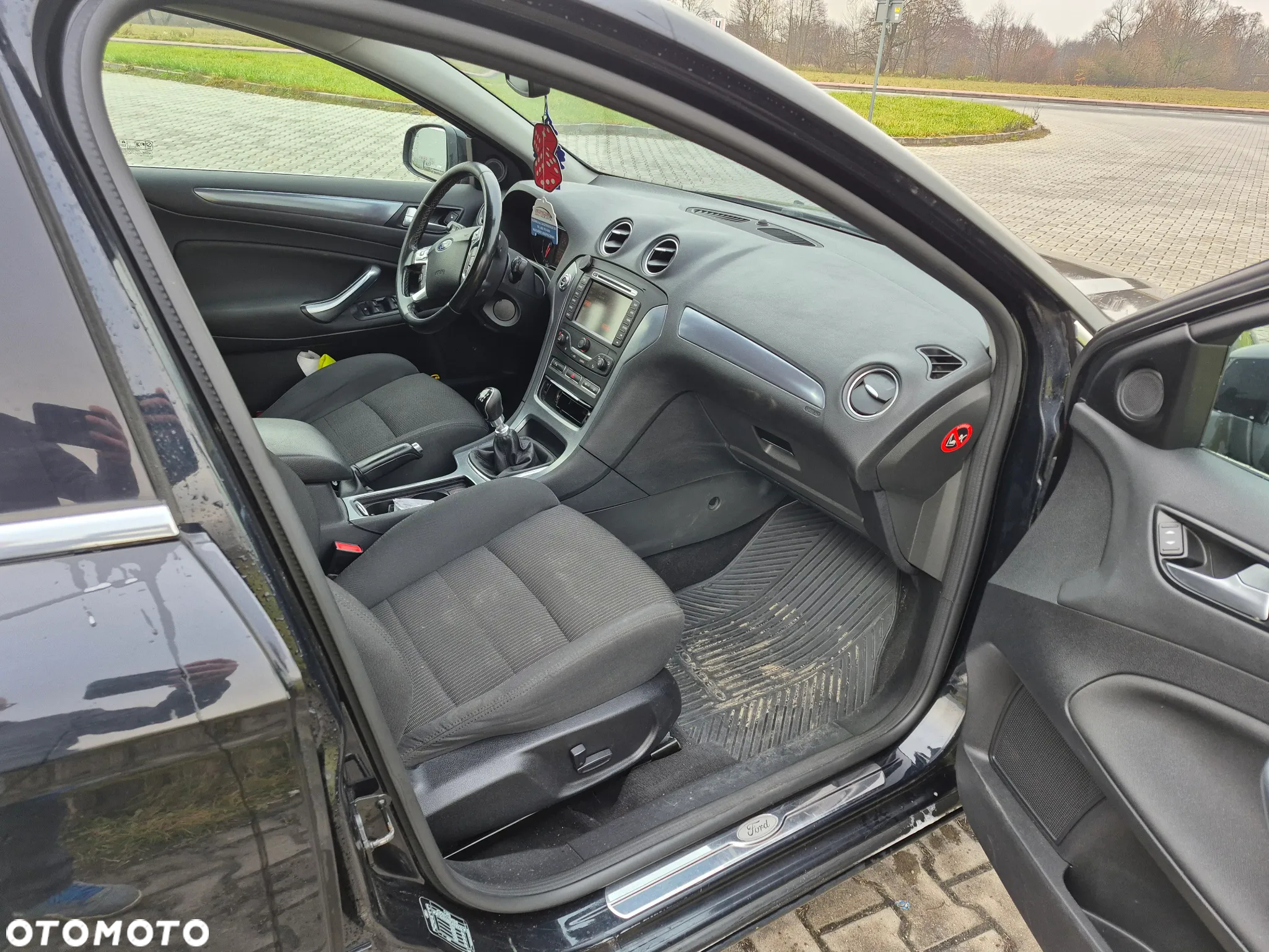 Ford Mondeo - 10