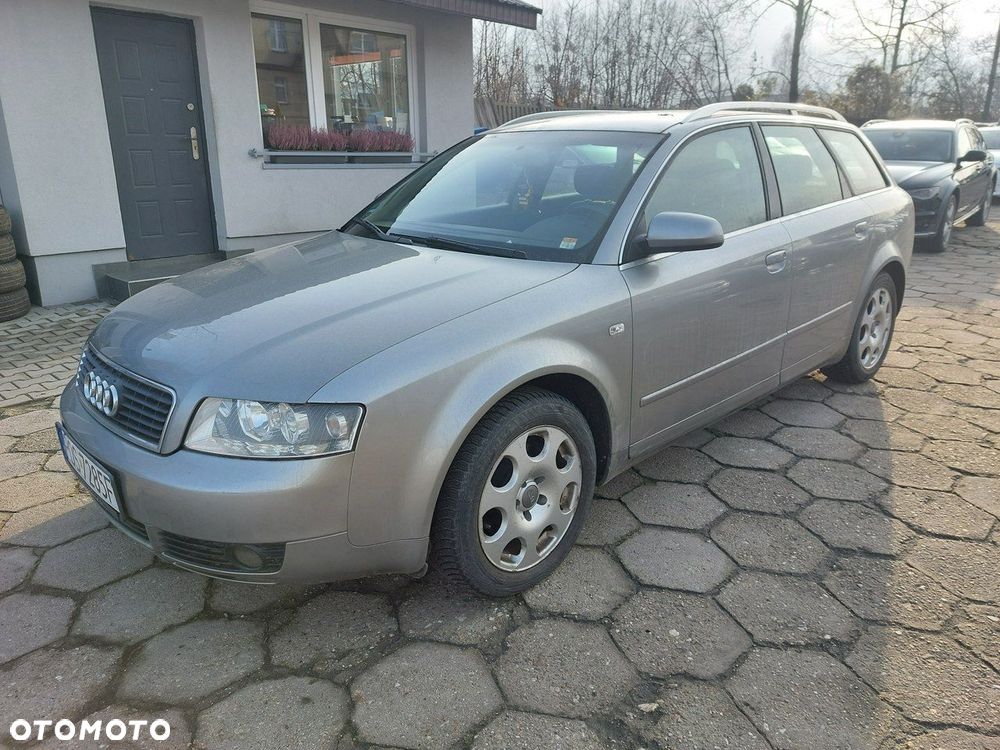 Audi A4 Avant - 4