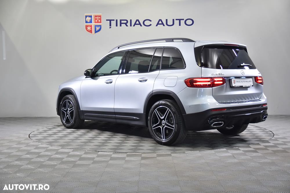 Mercedes-Benz GLB - 4