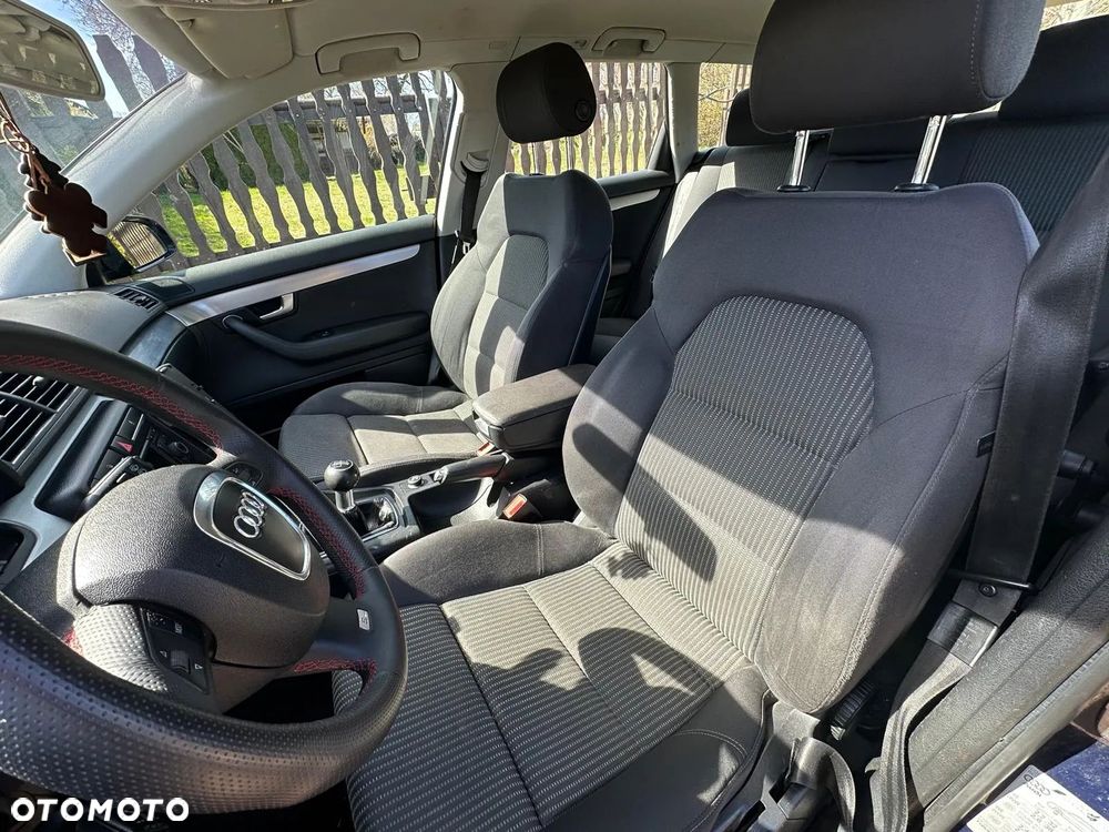 Audi A4 Avant 2.0 TDI - 13