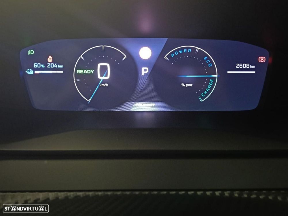 Peugeot e-2008 54 kWh Allure - 18