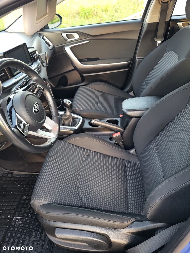 Kia Ceed - 15