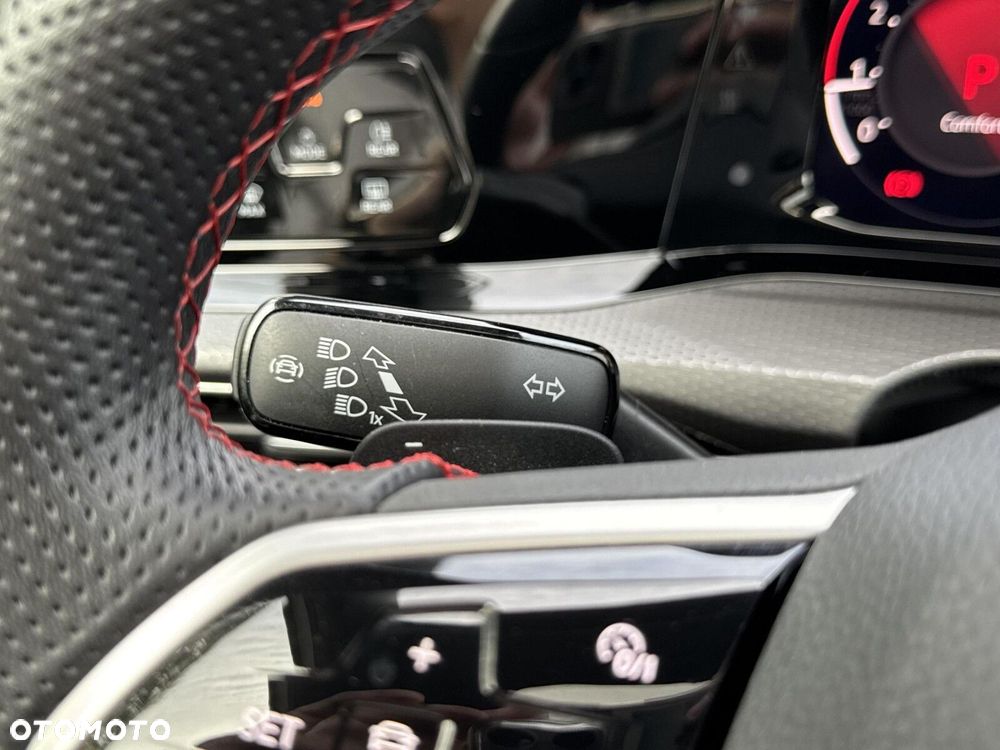 Volkswagen Golf - 21