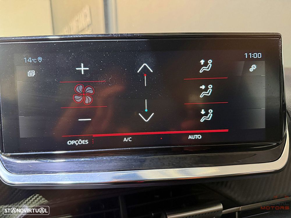 Peugeot 2008 PureTech 130 Allure Pack - 29