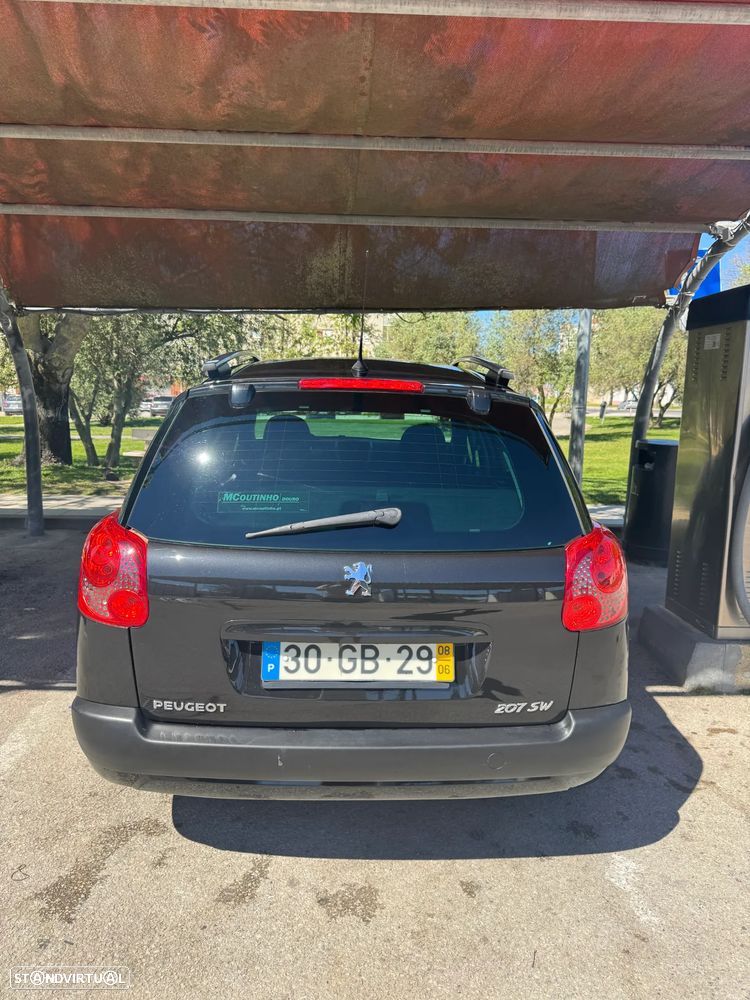 Peugeot 207 SW 1.4 Premium - 5