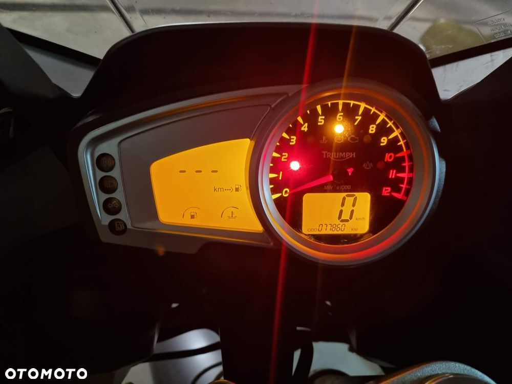 Triumph Tiger - 12