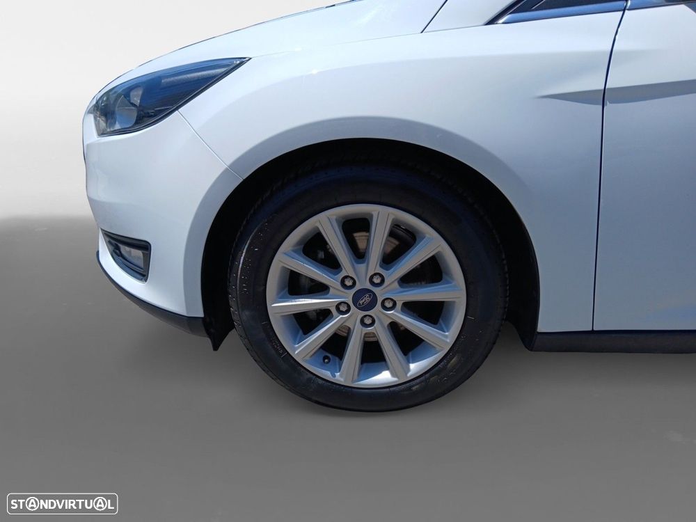 Ford Focus 1.0 EcoBoost Titanium - 14