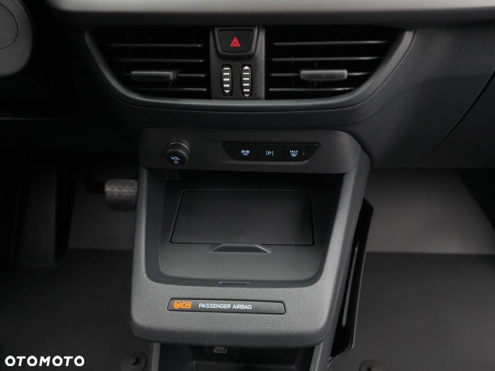 Ford E-Transit Courier Van 136KM Trend - 17