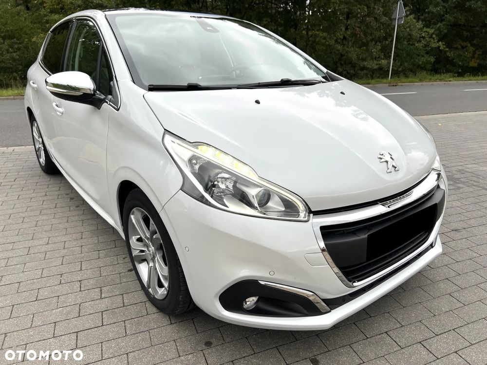 Peugeot 208 - 3