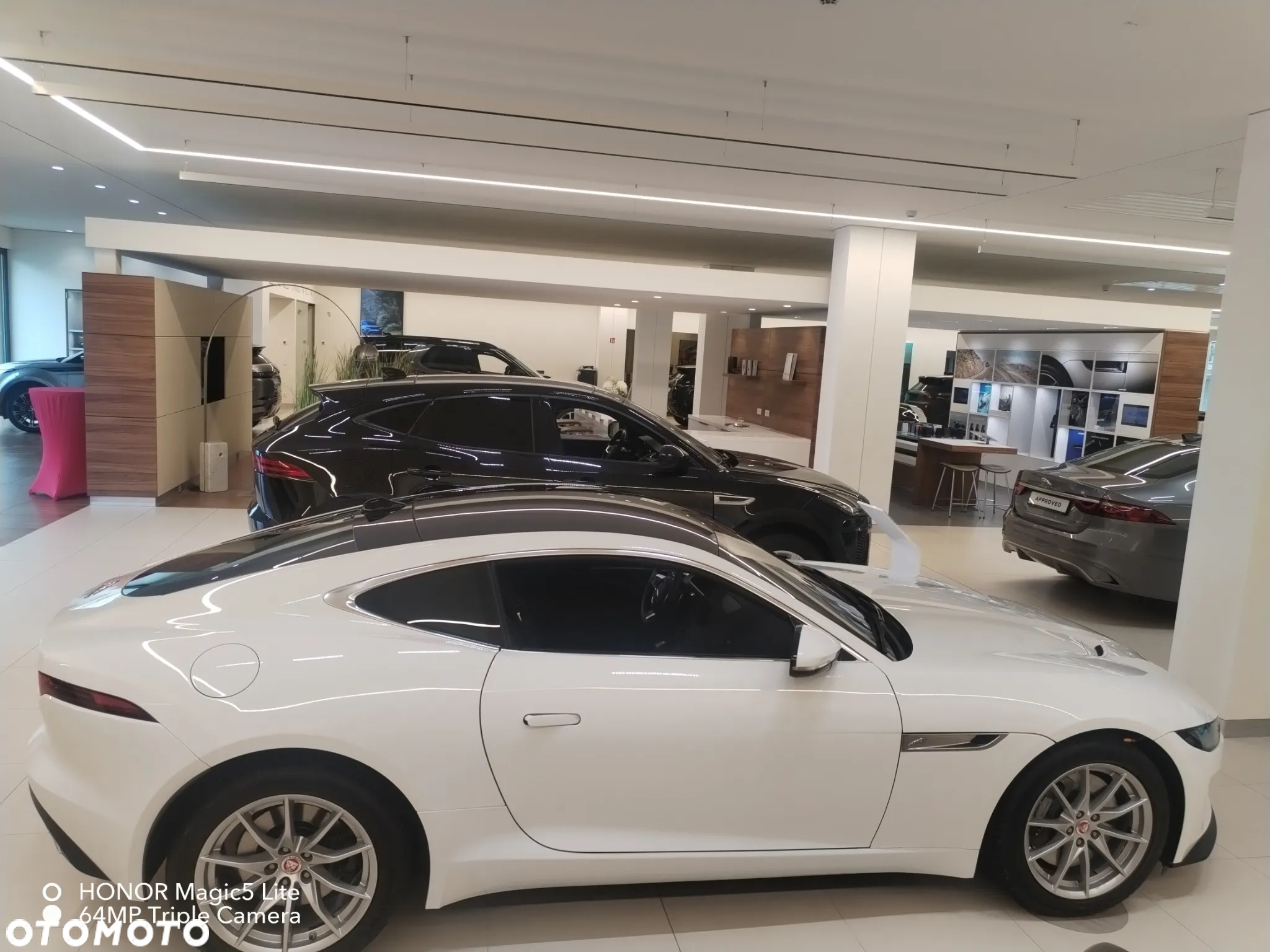 Jaguar F-Type Coupe P300 First Edition - 6