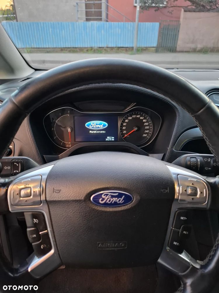 Ford S-Max - 16