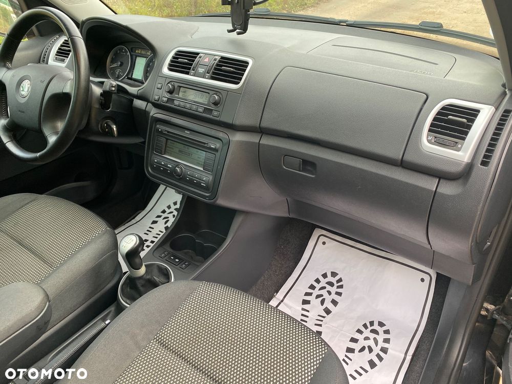 Skoda Roomster 1.6 16V Scout PLUS EDITION - 21