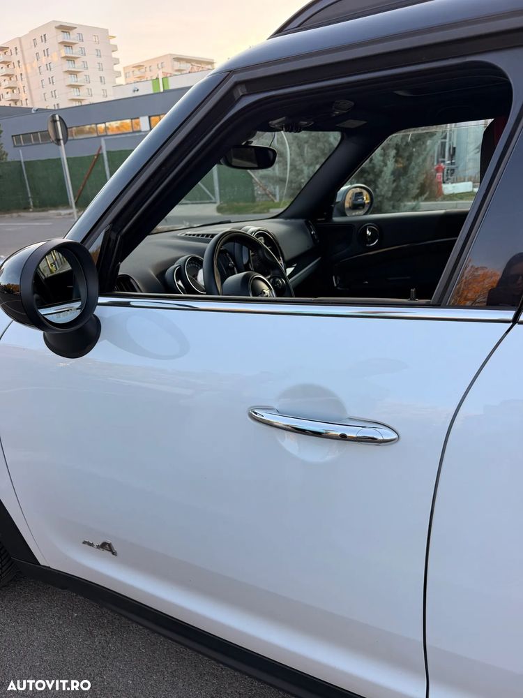Mini Countryman Cooper S E ALL4 AT - 24