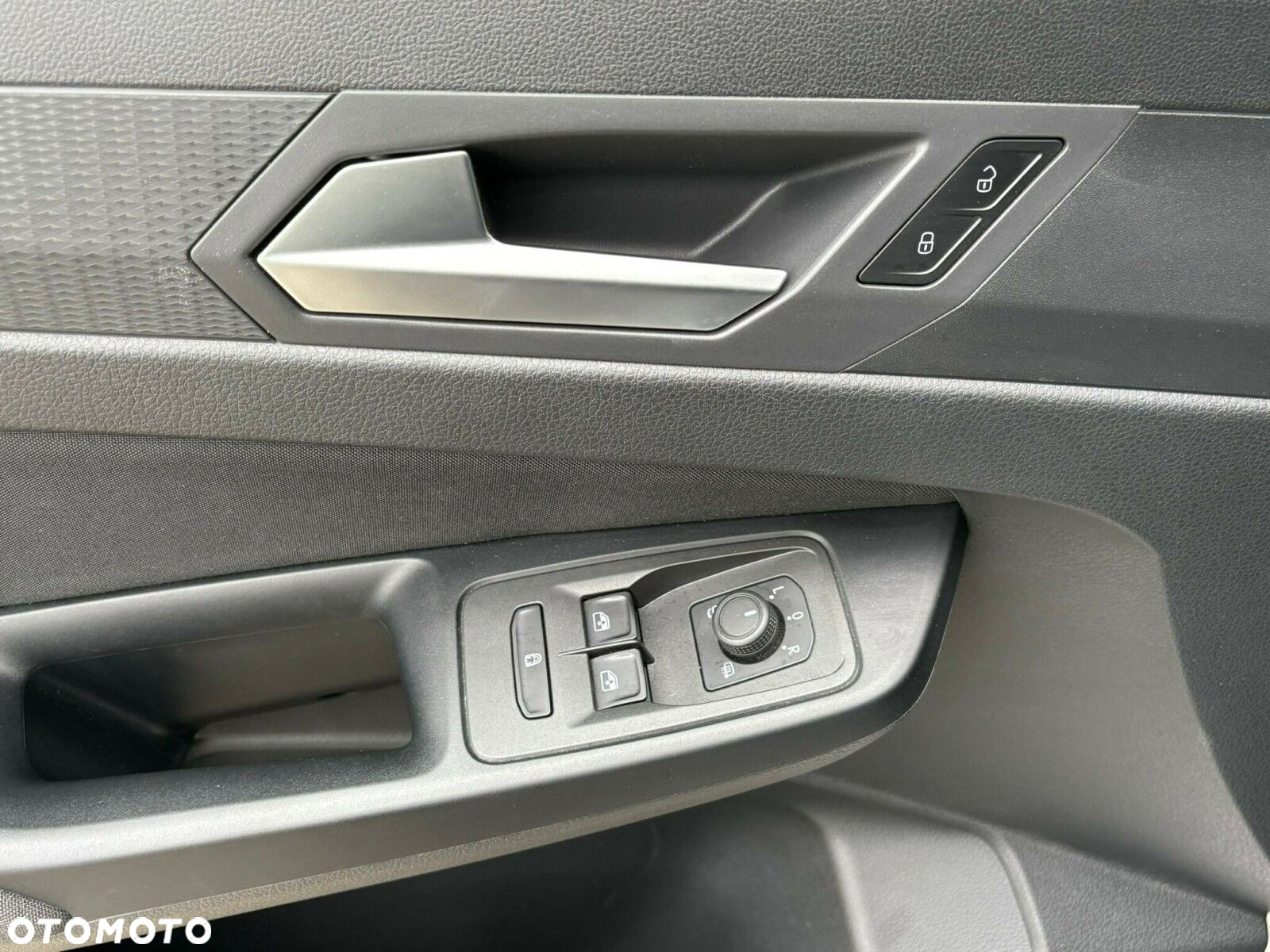 Ford Tourneo Connect 2.0 EcoBlue Titanium - 12