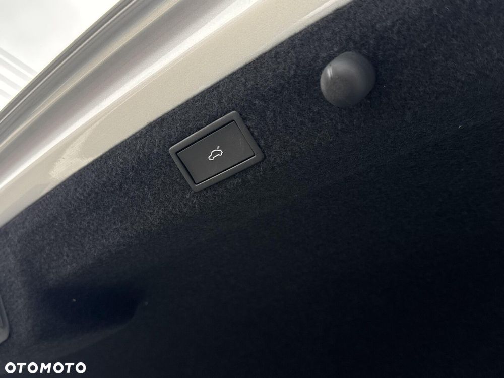 Skoda Octavia 1.5 TSI Selection - 35