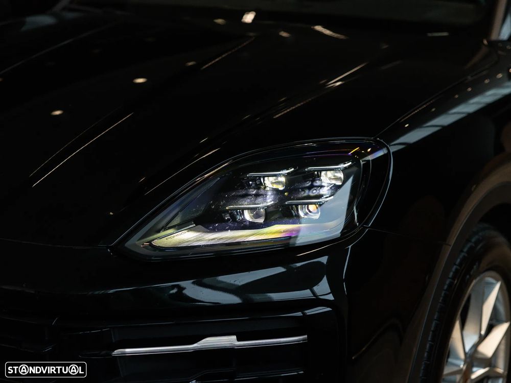 Porsche Cayenne Coupé E-Hybrid - 16