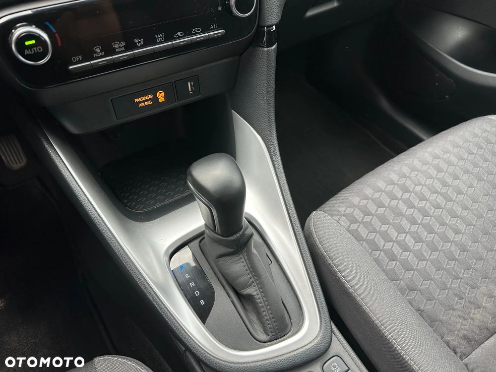 Toyota Yaris - 13