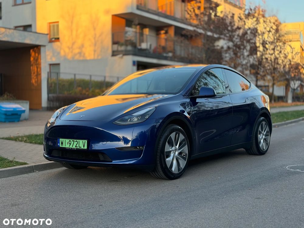 Tesla Y Model Long Range Dual Motor AWD - 1