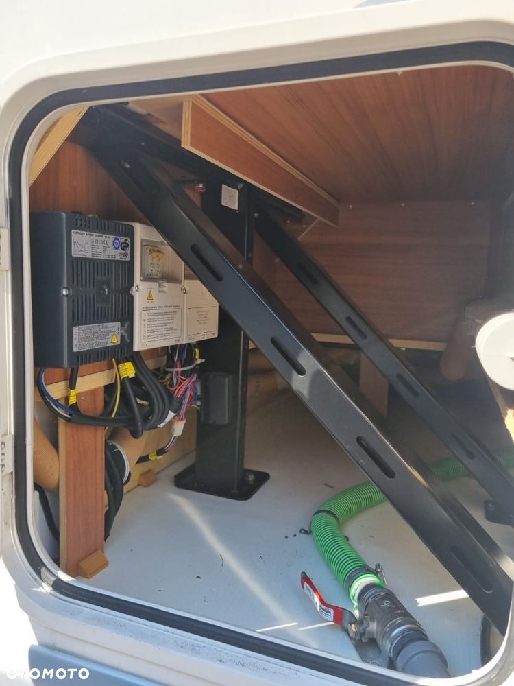 Eura Mobil PA685VB - 18