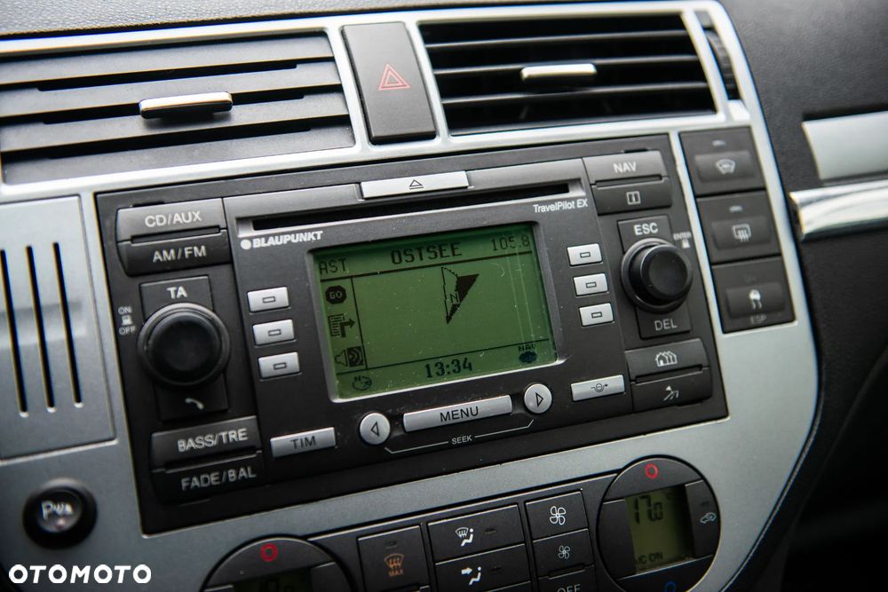 Ford Focus C-Max 1.6 Platinium X - 32