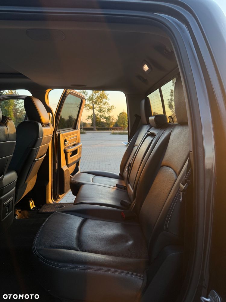 Dodge RAM 1500 5.7 4x4 - 5