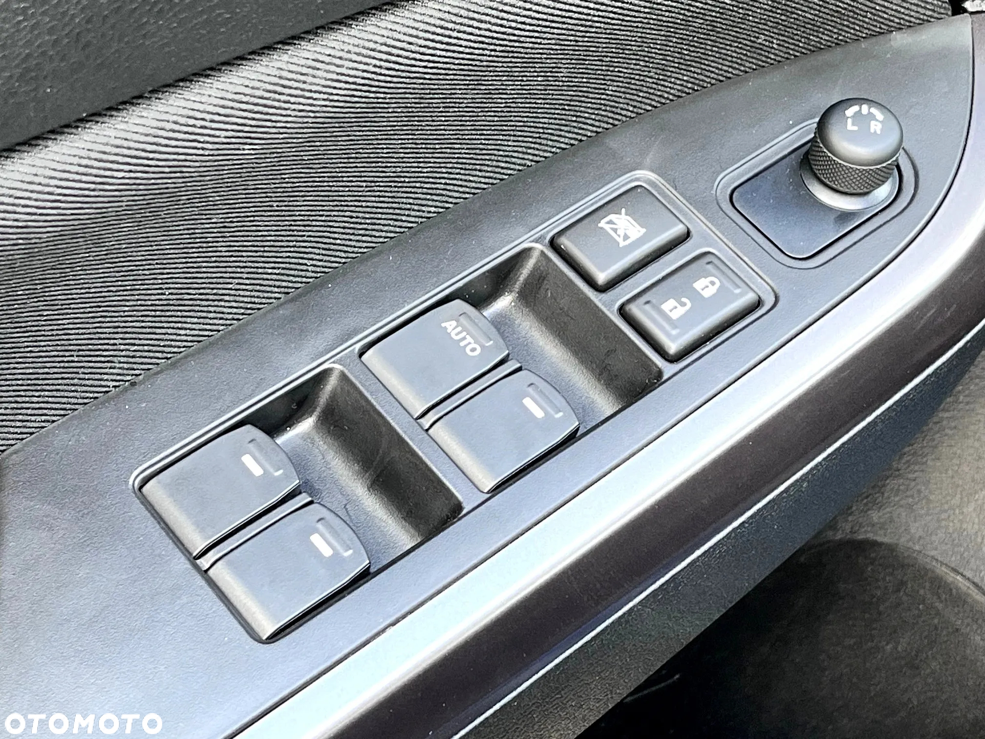 Suzuki Vitara 1.5 DualJet Hybrid Premium Plus 2WD AGS - 17