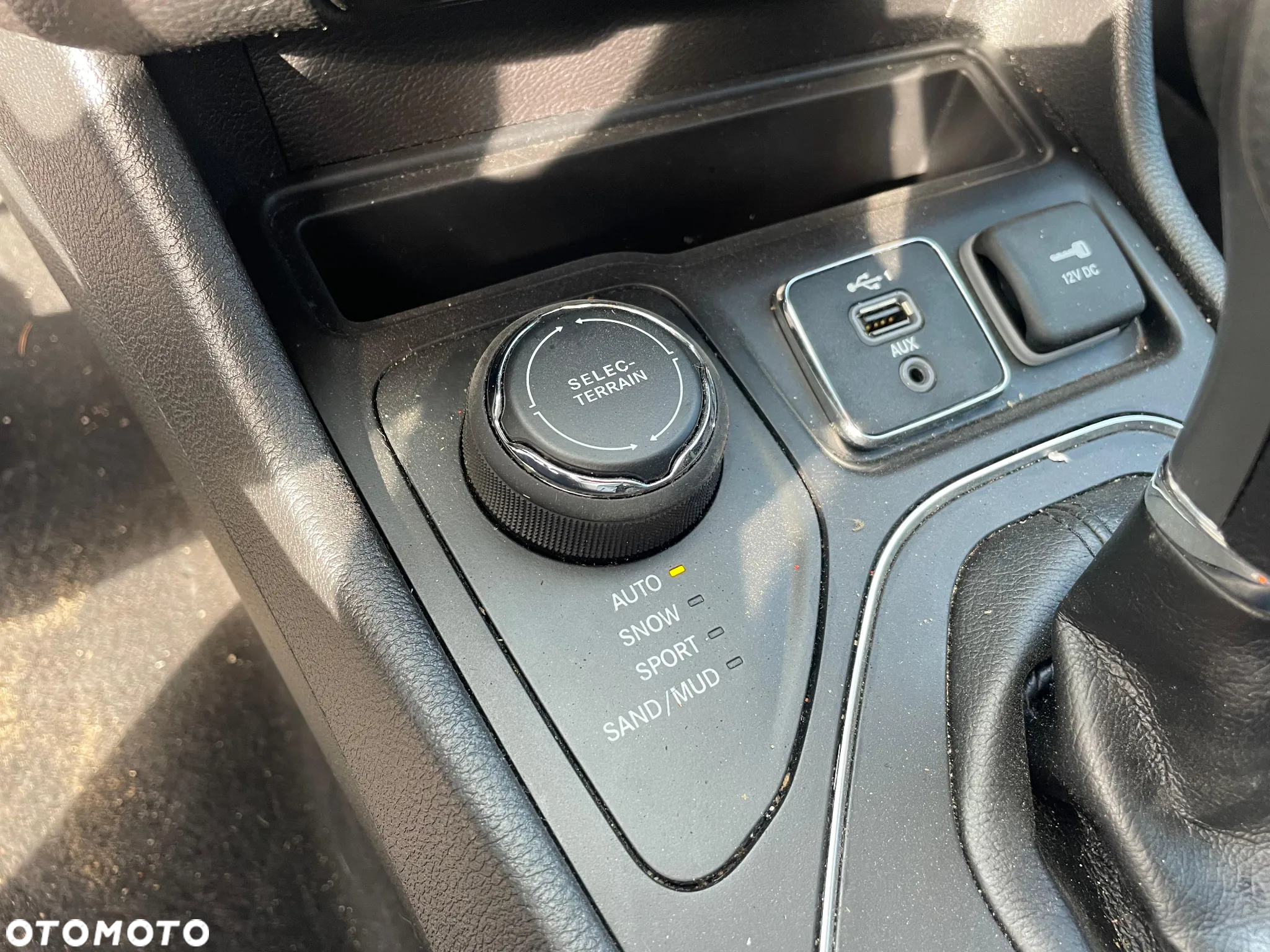 Jeep Cherokee - 17