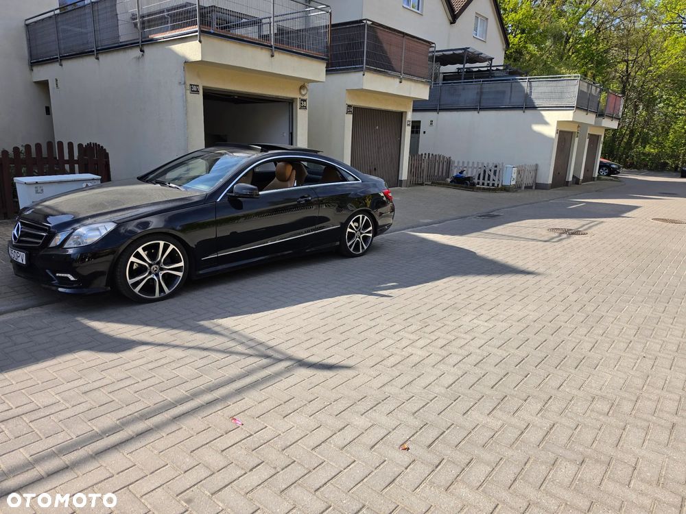 Mercedes-Benz Klasa E 350 BlueEFFICIENCY 7G-TRONIC Avantgarde - 9