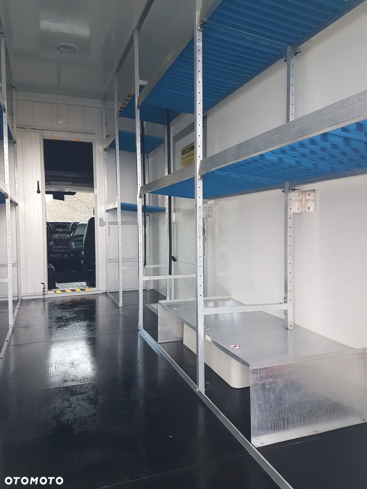Iveco DAILY KONTENER NISKOPODŁOGOWY 4,43x2,23x2,42 SKLEP FOODTRUCK BAR KLIMA KONIOWÓZ KAMPER - 18