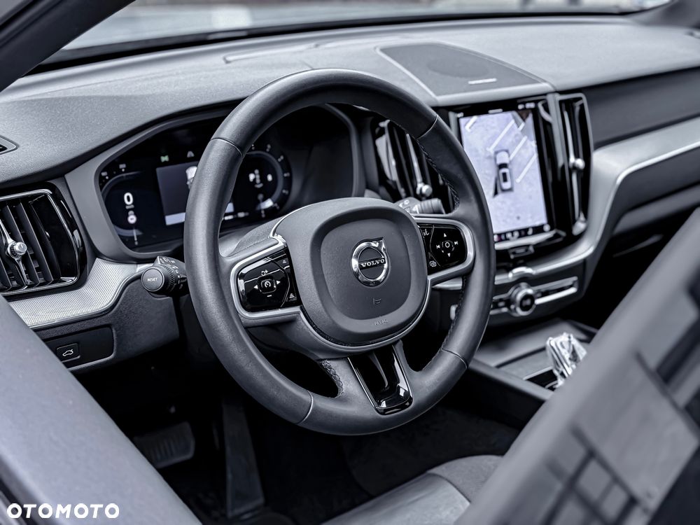 Volvo XC 60 B4 D Ultimate Dark - 16