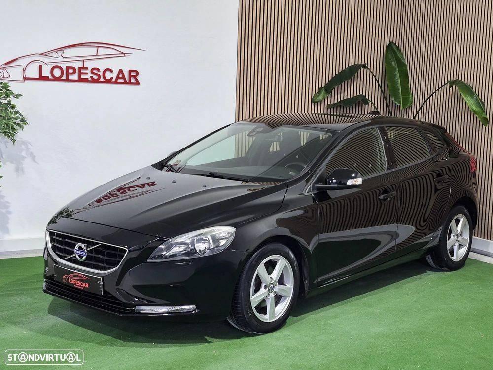 Volvo V40 1.6 D2 Eco Momentum - 1