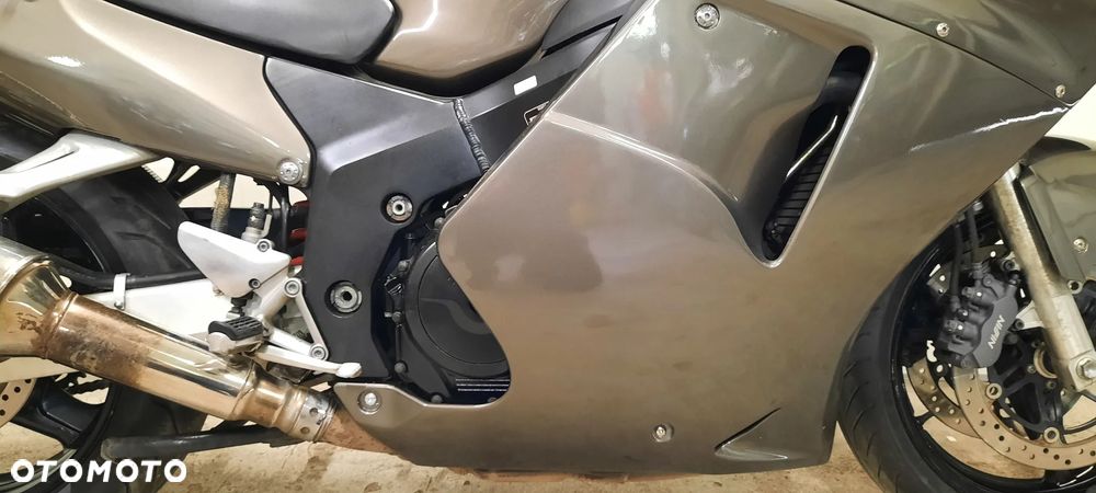 Honda CBR - 3