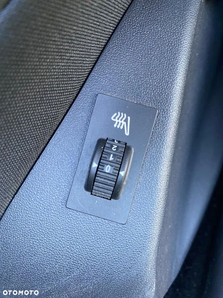 Peugeot 2008 BlueHDi FAP 120 STOP & START Allure - 16