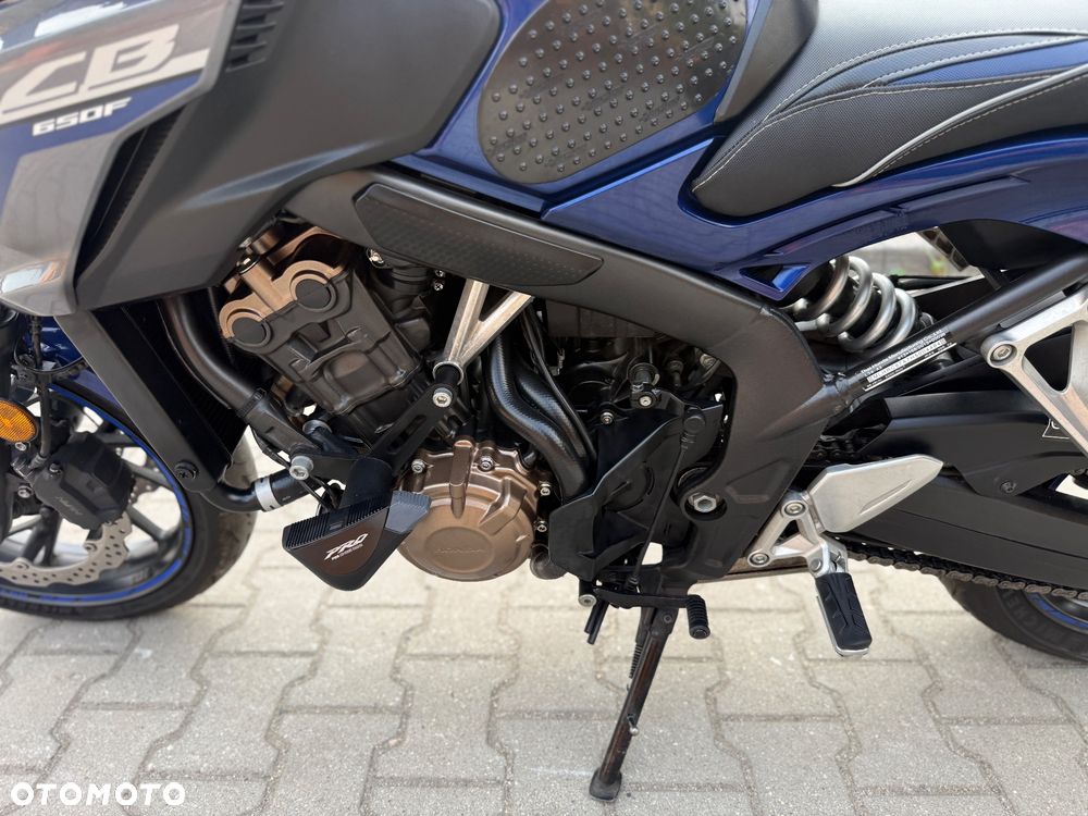 Honda CB - 20