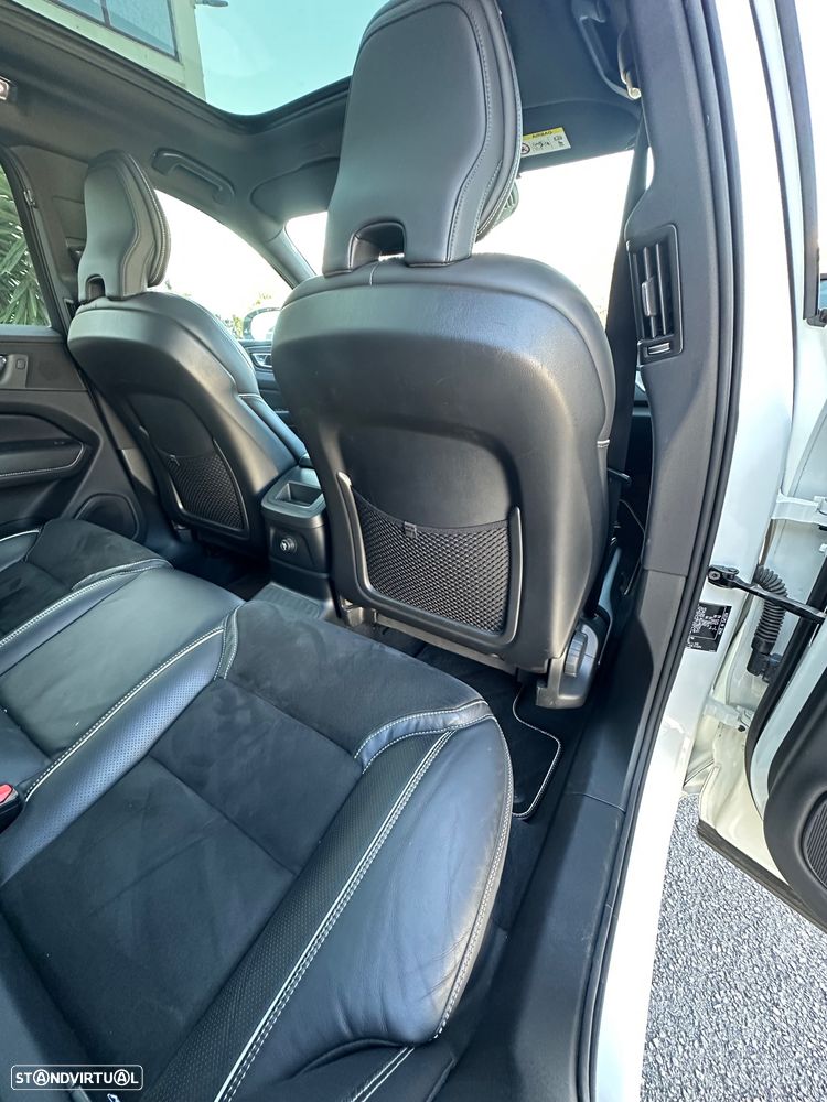 Volvo XC 60 2.0 T8 PHEV R-Design AWD - 37