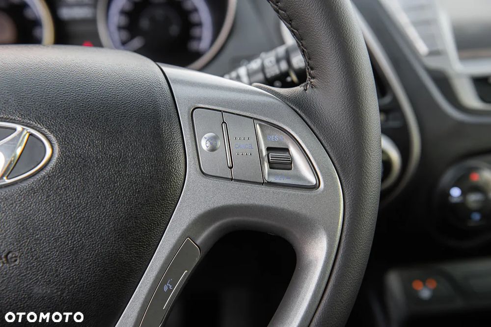 Hyundai ix35 2.0 4WD Premium - 24