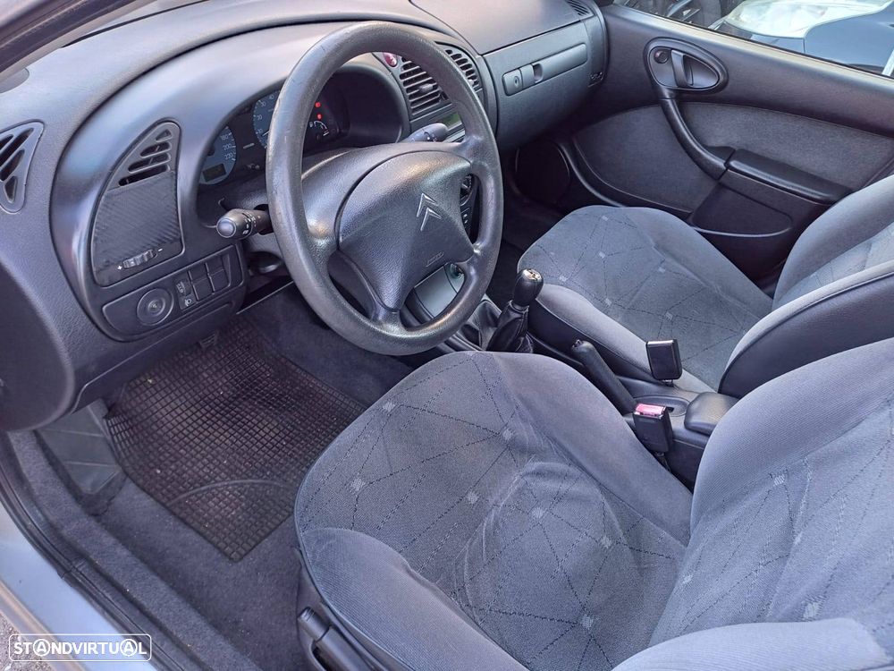 Citroën Xsara 1.4i Exclusive - 4
