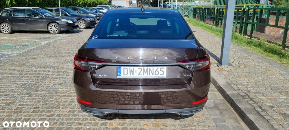Skoda Superb 2.0 TDI SCR 4x4 L&K DSG - 4