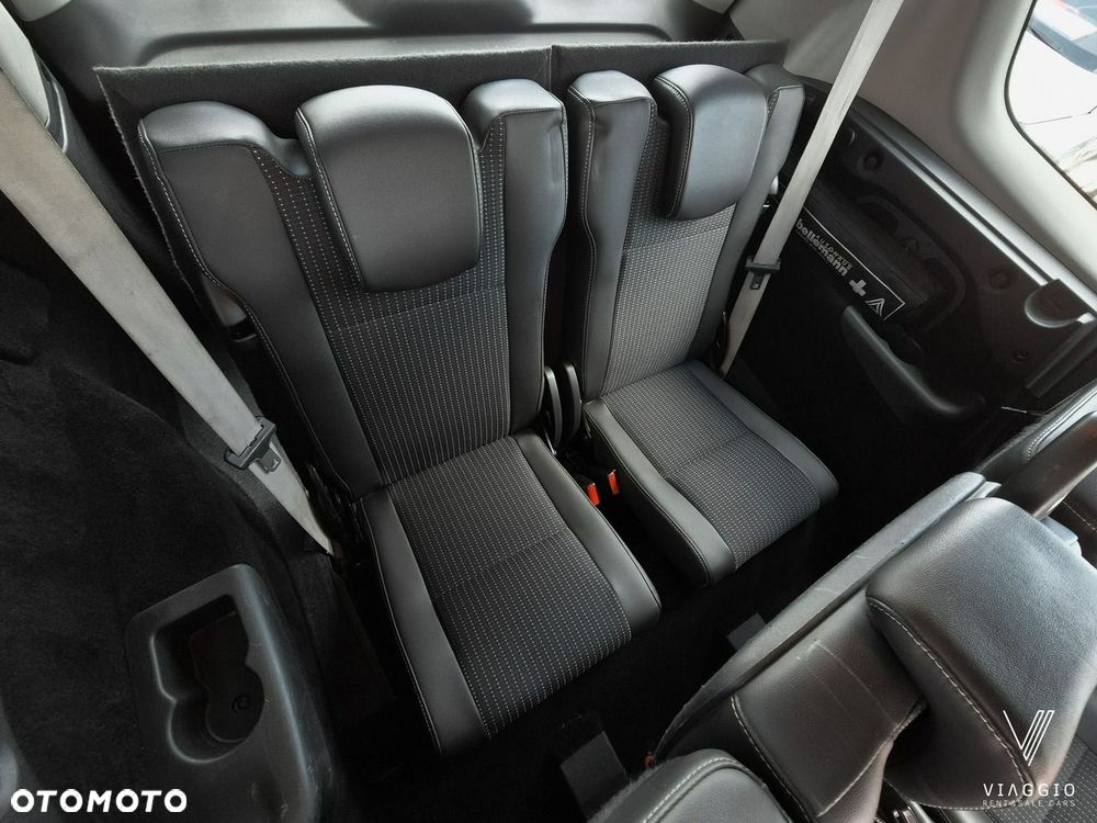 Renault Grand Scenic - 25