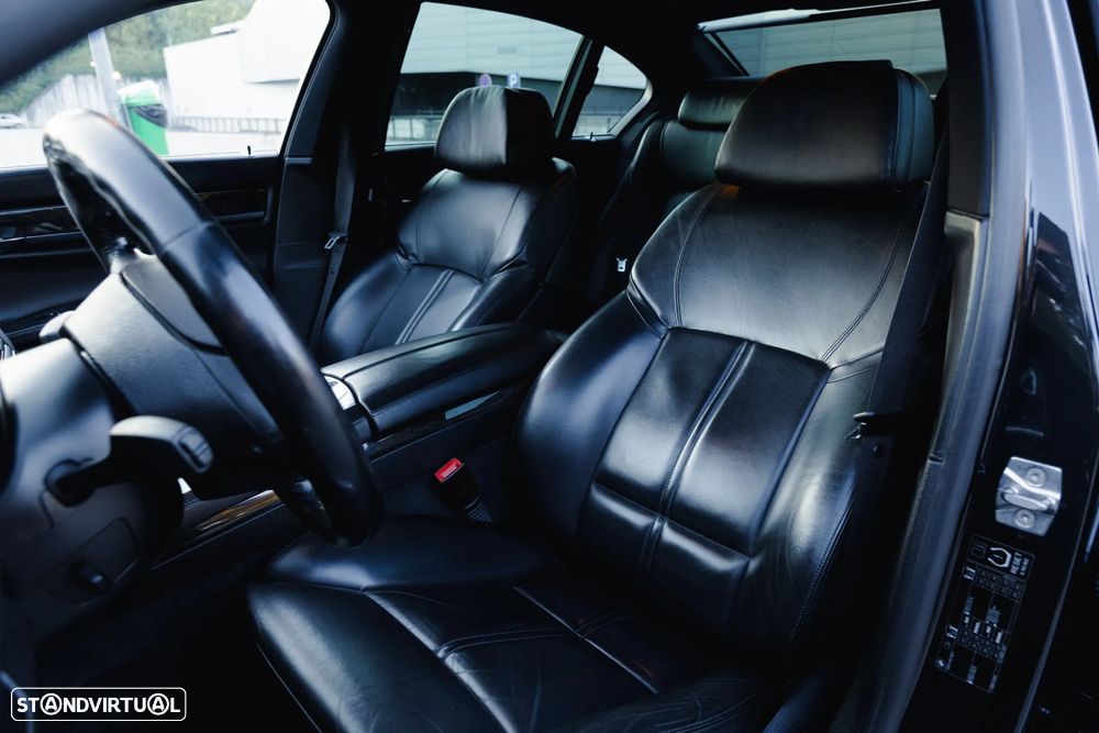 BMW 740 d Pack M - 9