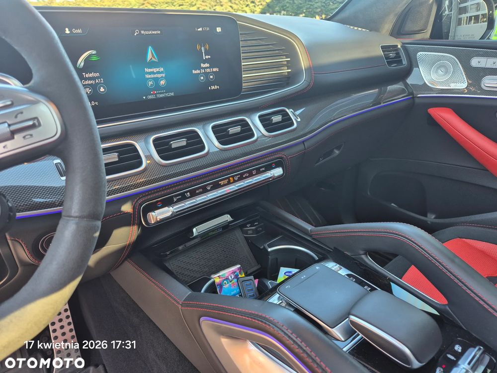 Mercedes-Benz GLE - 32