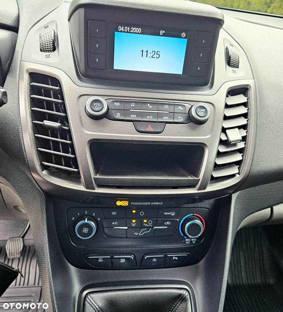 Ford Transit Connect - 13