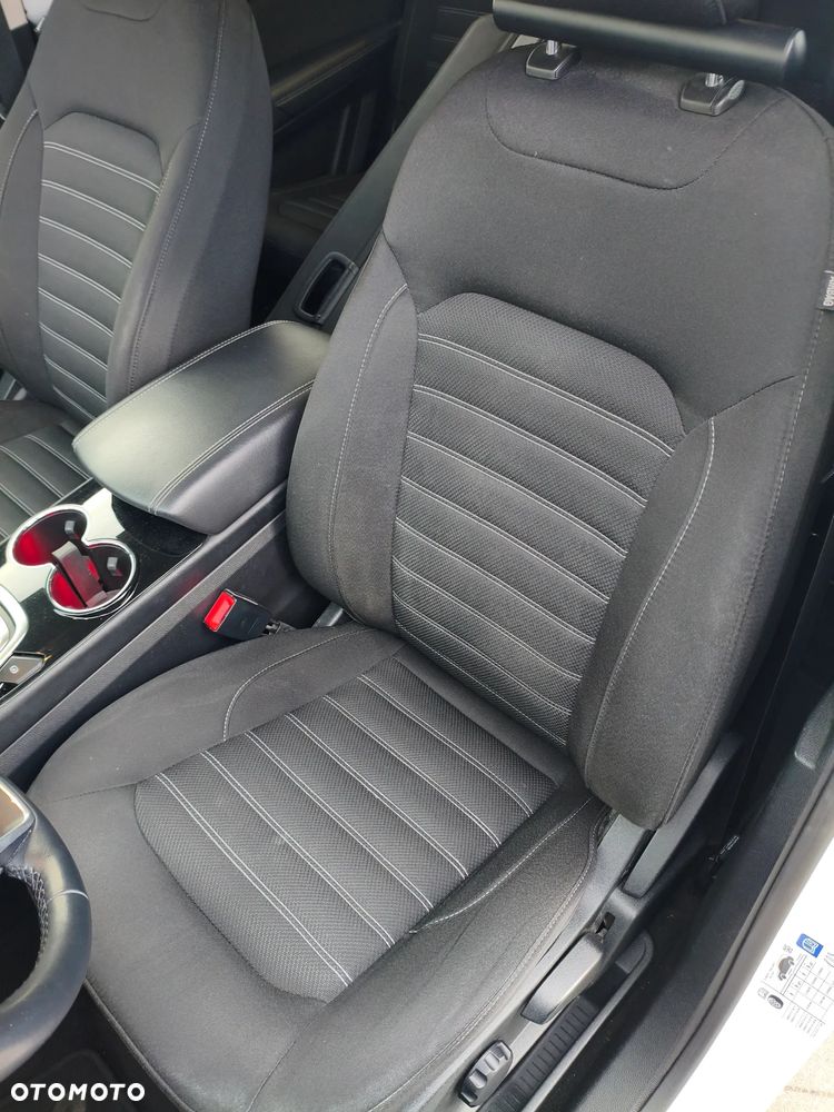 Ford Galaxy 2.0 TDCi Titanium - 23