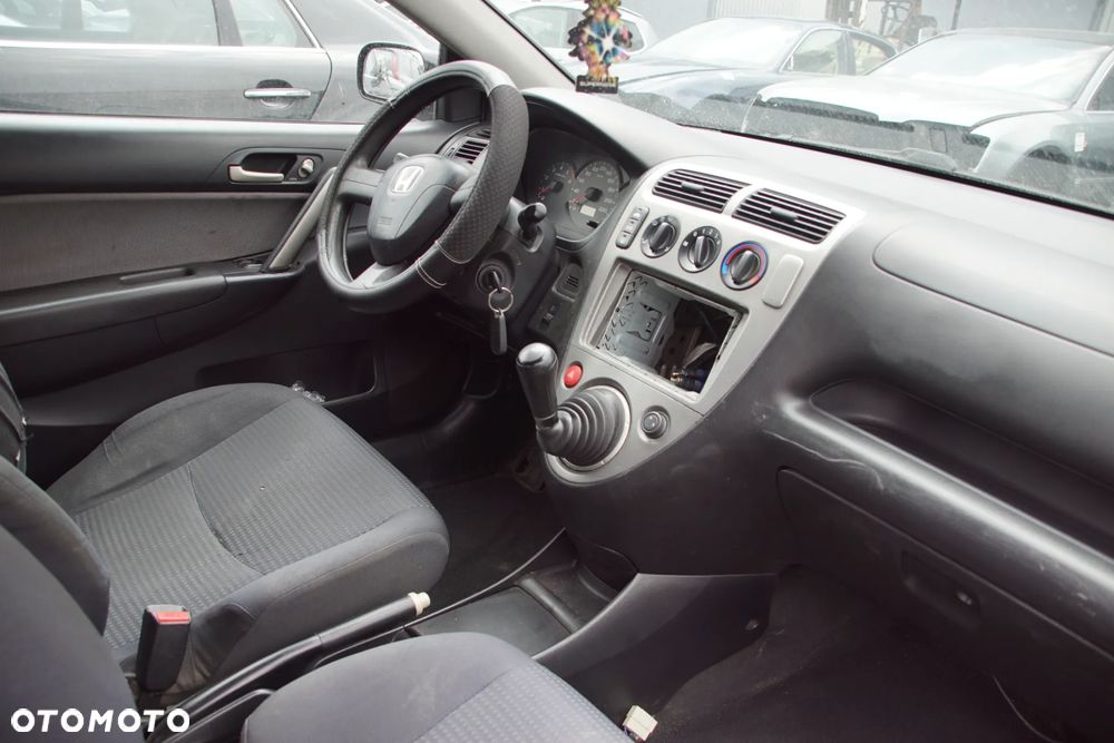 Auto na części - Honda Civic VII 1.7 CTDI 100 KM 4EE2 61MD4 B92P 2003R Silnik Skrzynia Drzwi Maska Błotnik Klapa Zderzak Lusterko Lampa Klamka Deska Kokpit Sterownik Moduł Czujnik Licznik Panel Kierownica - 14