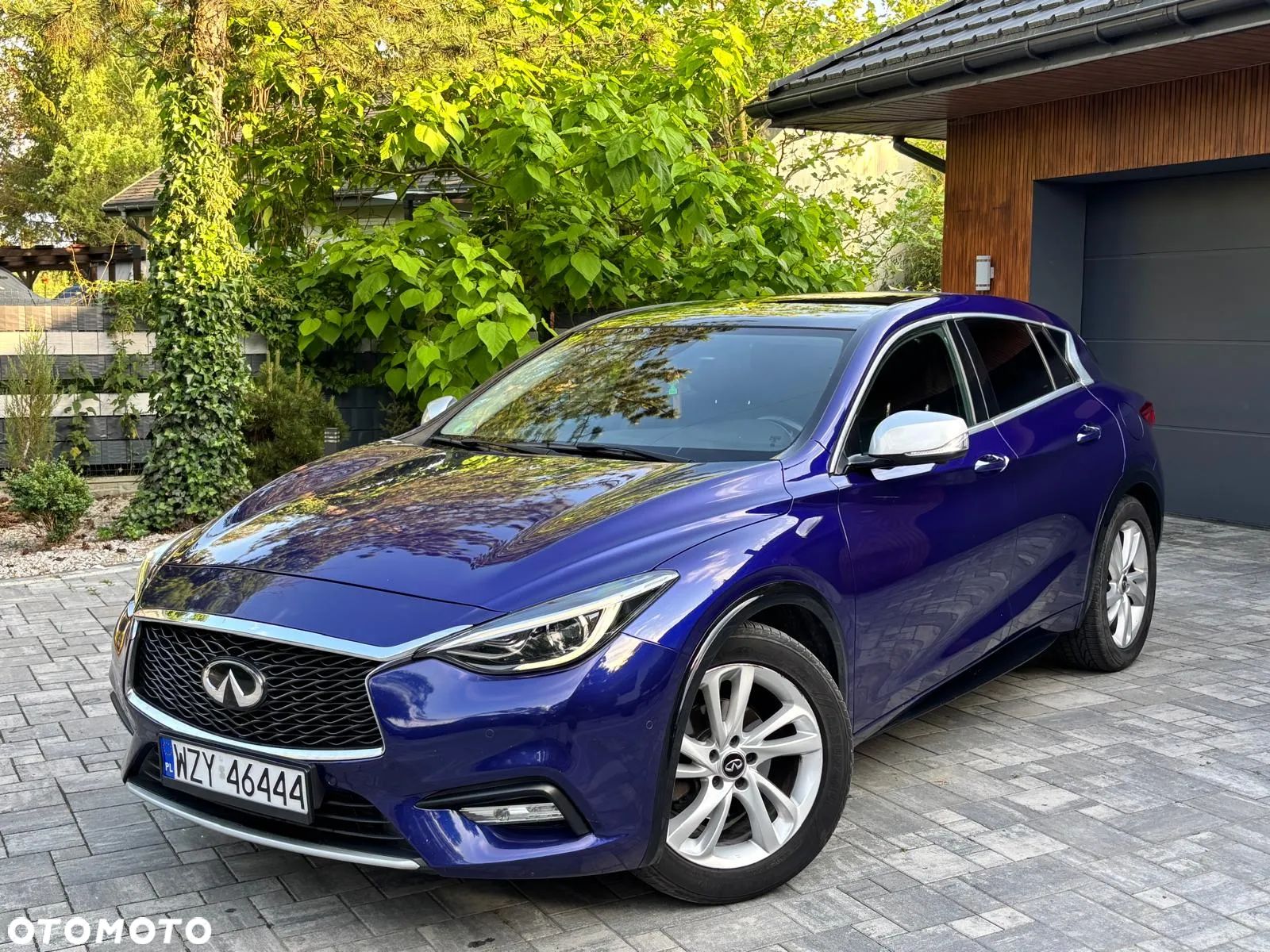 Infiniti Q30 1.5d Business Executive 7DCT - 1