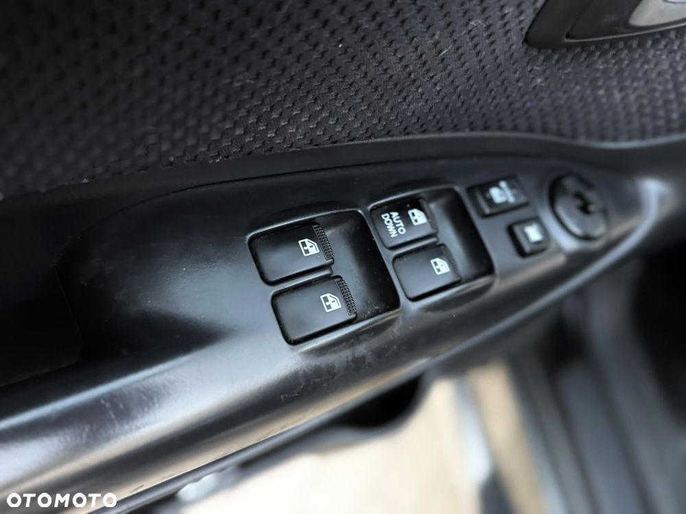 Hyundai Tucson 2.0 2WD GLS Navi - 25