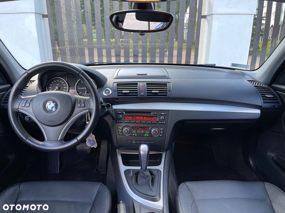 BMW Seria 1 118d Sport Line - 7