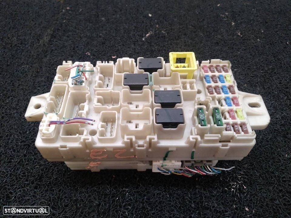 CAIXA DE RELES FUSÍVEIS MITSUBISHI SPACE STAR A00 - 1