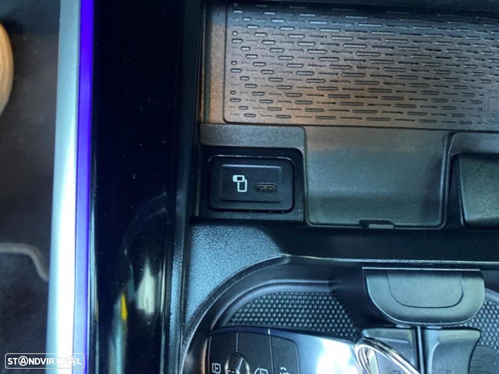 Mercedes-Benz EQB 250 Progressive - 32