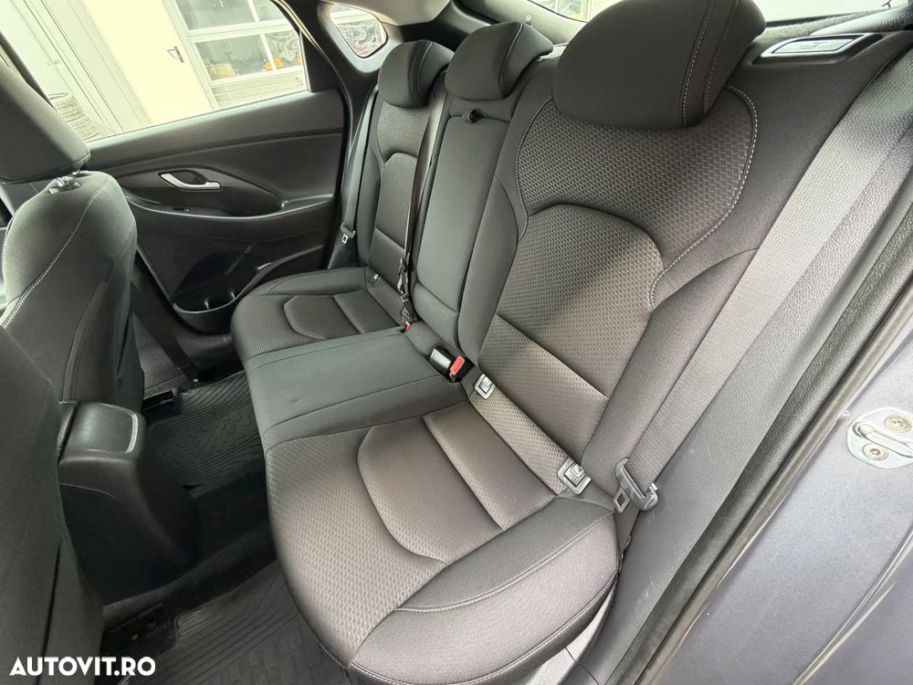 Hyundai i30 1.4 T-GDi 140CP 5DR 7DCT Exclusive - 12